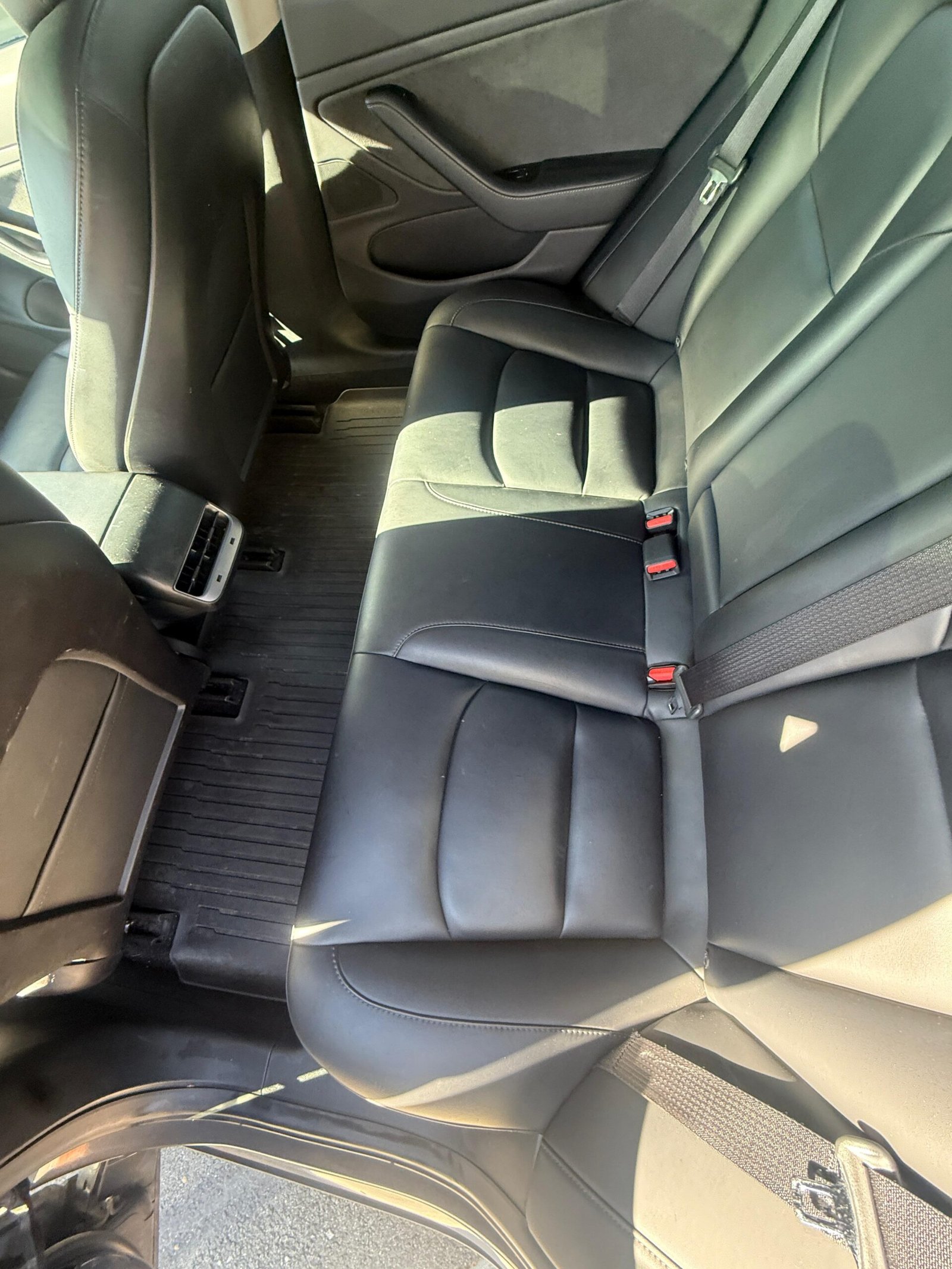 3a684fb1-5b9f-4961-8390-6513c98a0d2d